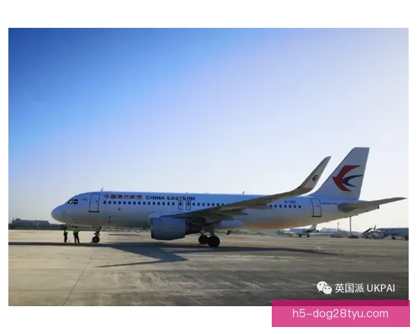 瓦诺利艰辛鼓掌致敬拉涅利赛后时刻